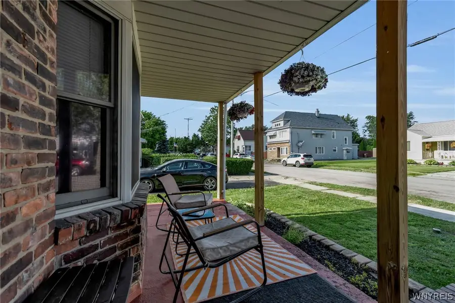 250 Curtiss Street, Buffalo, NY 14212 - #3