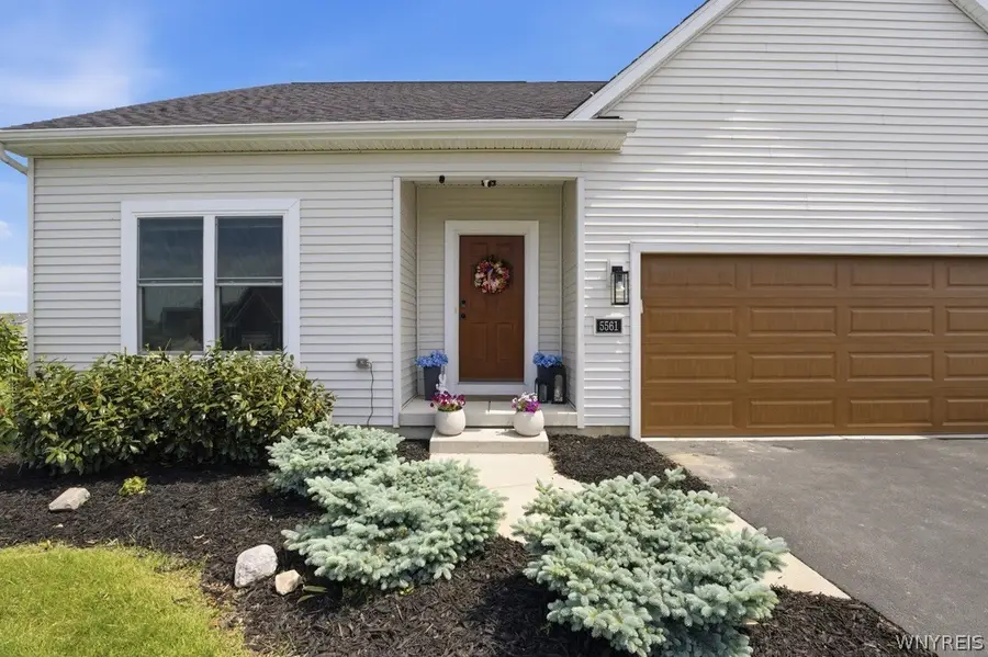 5561 Cooper Ridge, Hamburg, NY 14075 - #2