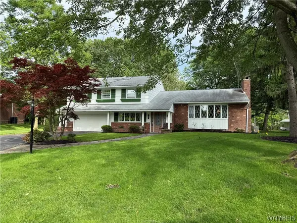 5287 Willow Lake Court, Clarence, NY 14031