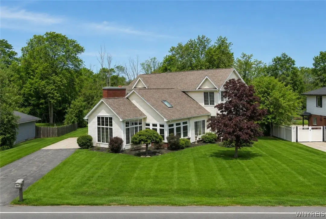 783 W River Road, Grand Island, NY 14072 - #1