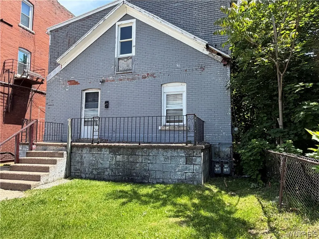 557 Tronolone Place, Niagara Falls, NY 14301 - #1