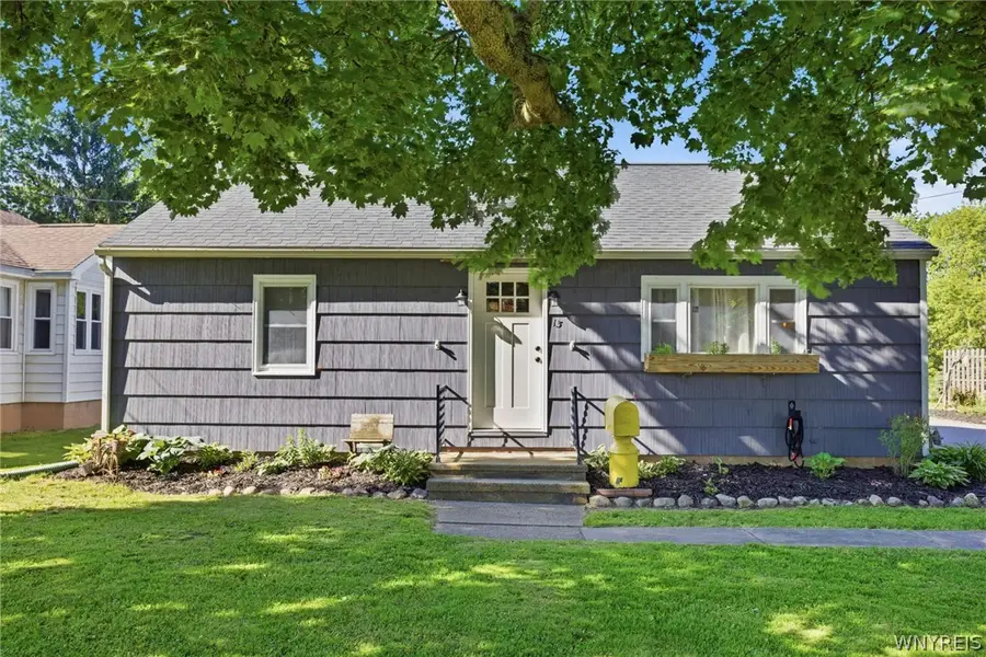 13 Munson Street, Le Roy, NY 14482 - #2