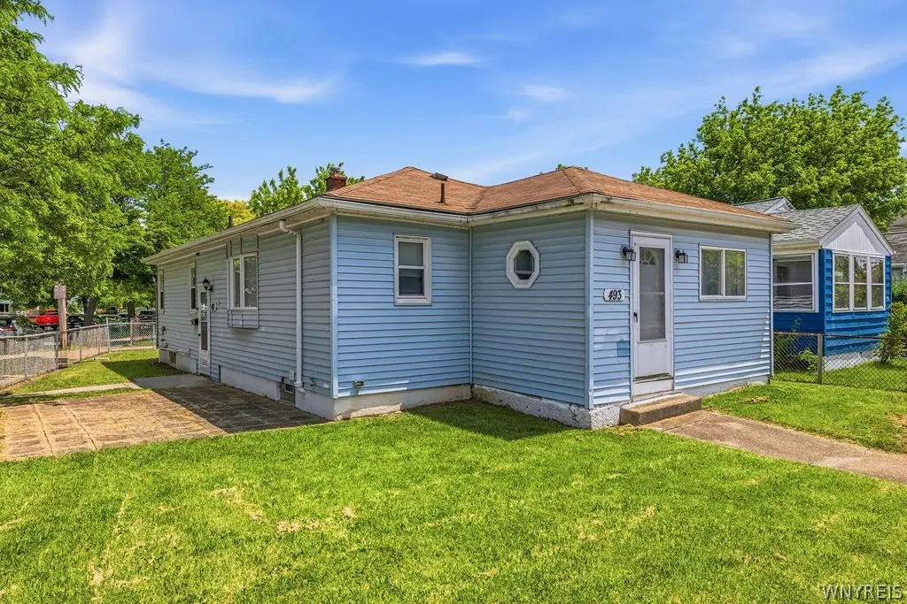 493 Hyde Park Boulevard, Niagara Falls, NY 14303 - #1