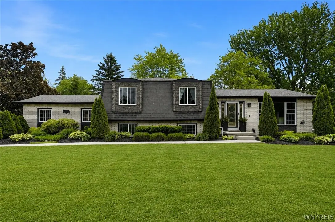 5015 Mckinley Parkway, Hamburg, NY 14075 - #1