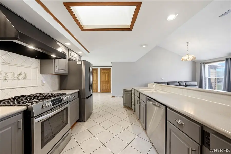 535 Seneca Creek Road, Buffalo, NY 14224 - #3