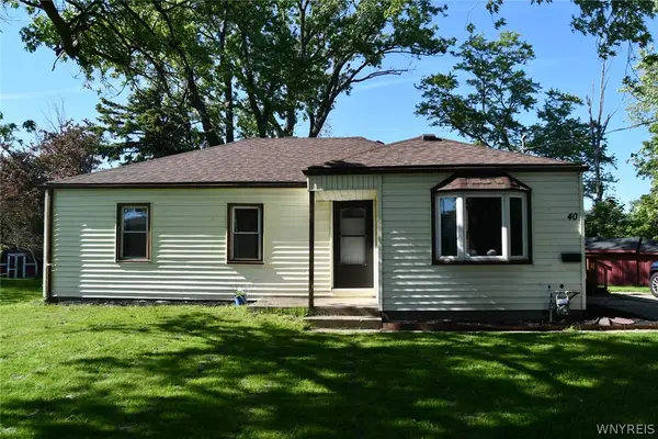 40 North Drive, Buffalo, NY 14218