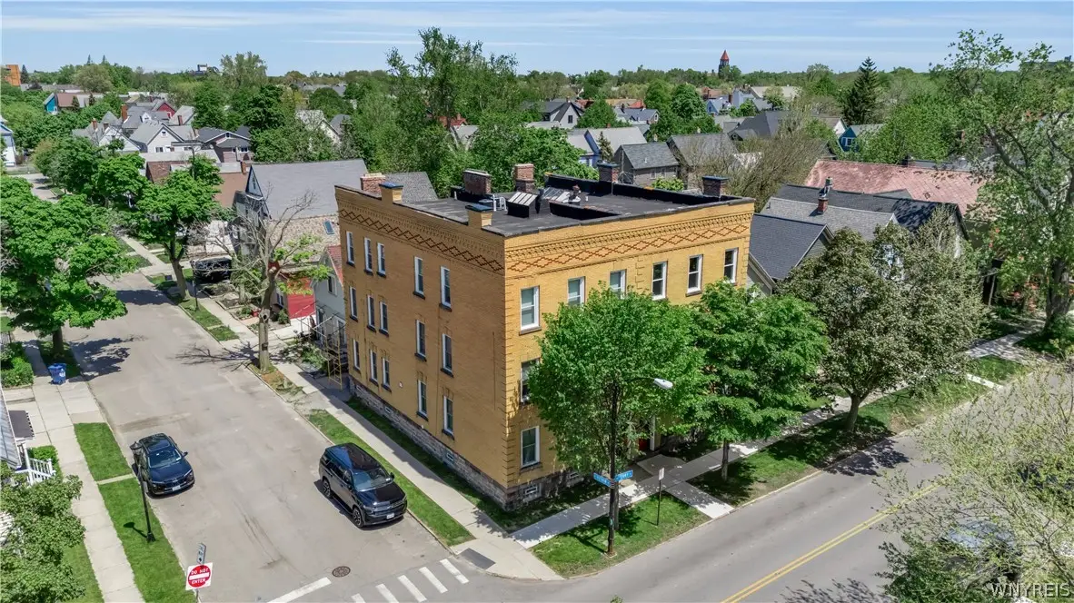 466 W Ferry, Buffalo, NY 14213 - #1