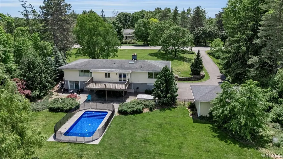 7932 Quaker Road, Orchard Park, NY 14127 - #2