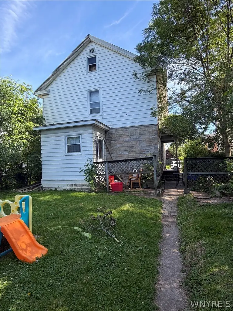 2454 Whitney Avenue, Niagara Falls, NY 14301 - #3
