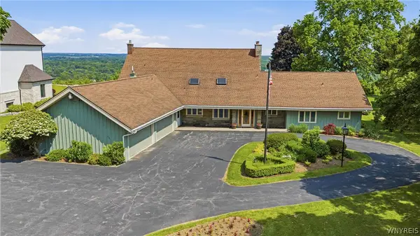 687 Mountain View Drive, Lewiston, NY 14092