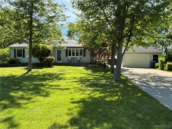 7020 Potter Road, Derby, NY 14047