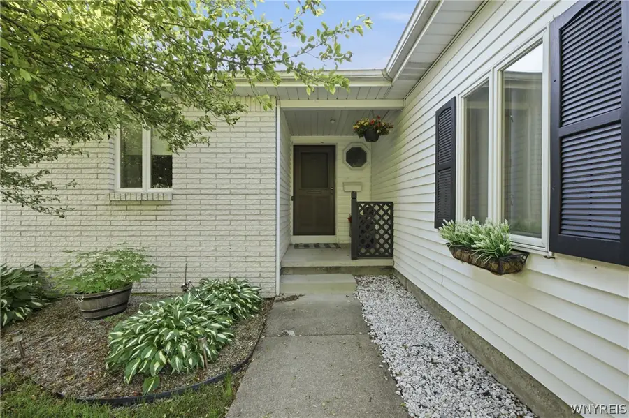 42 Kennedy Road, Buffalo, NY 14227 - #3