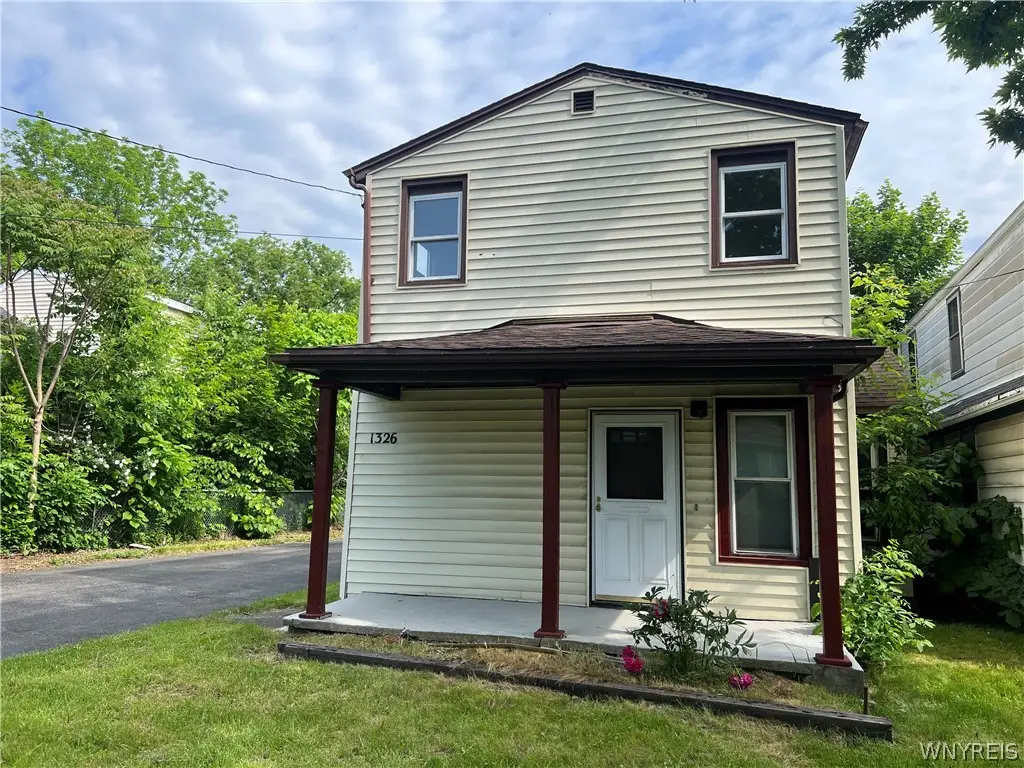 1326 Garden Avenue, Niagara Falls, NY 14305 - #1