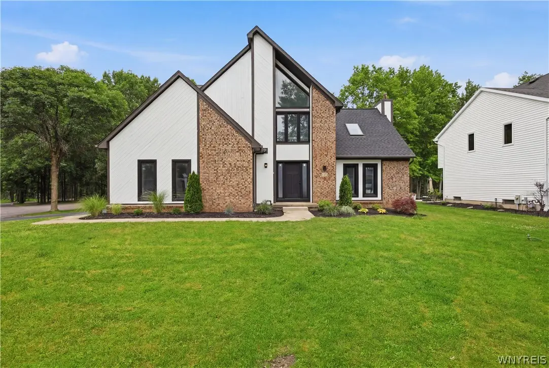 113 Meadow Spring Lane, East Amherst, NY 14051 - #1