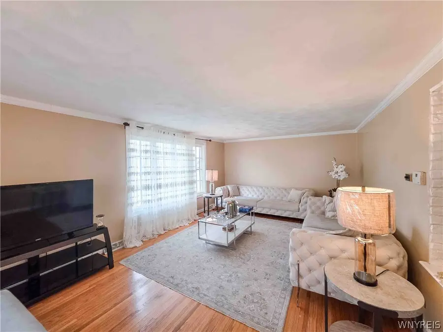 45 Fairelm Lane, Buffalo, NY 14227 - #3
