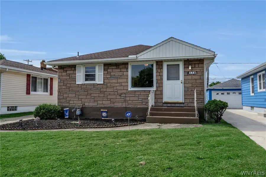 178 Oakridge Avenue, Buffalo, NY 14217 - #3