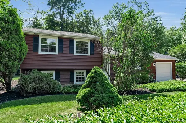 6893 Brandywine Drive, Derby, NY 14047