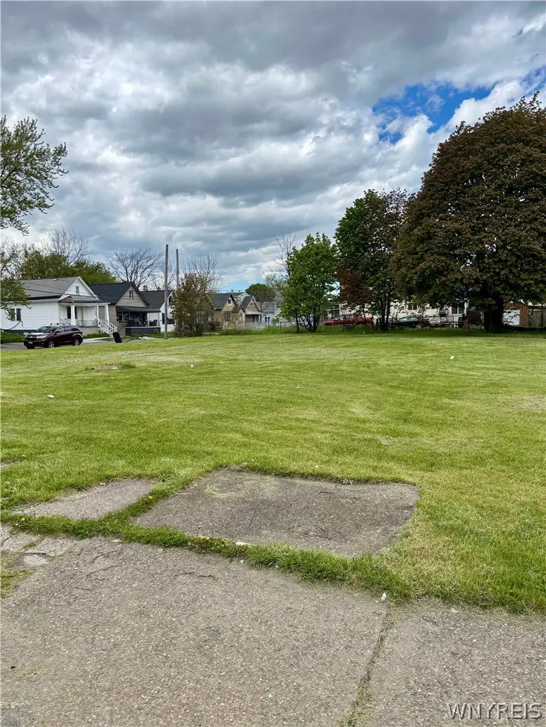 774 William St, Buffalo, NY 14206 - #1