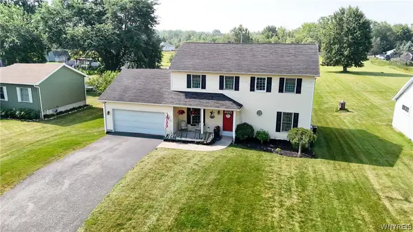 6748 E High Street, Lockport, NY 14094
