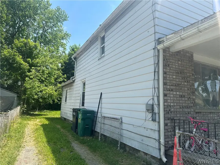 2813 10th Street, Niagara Falls, NY 14305 - #2