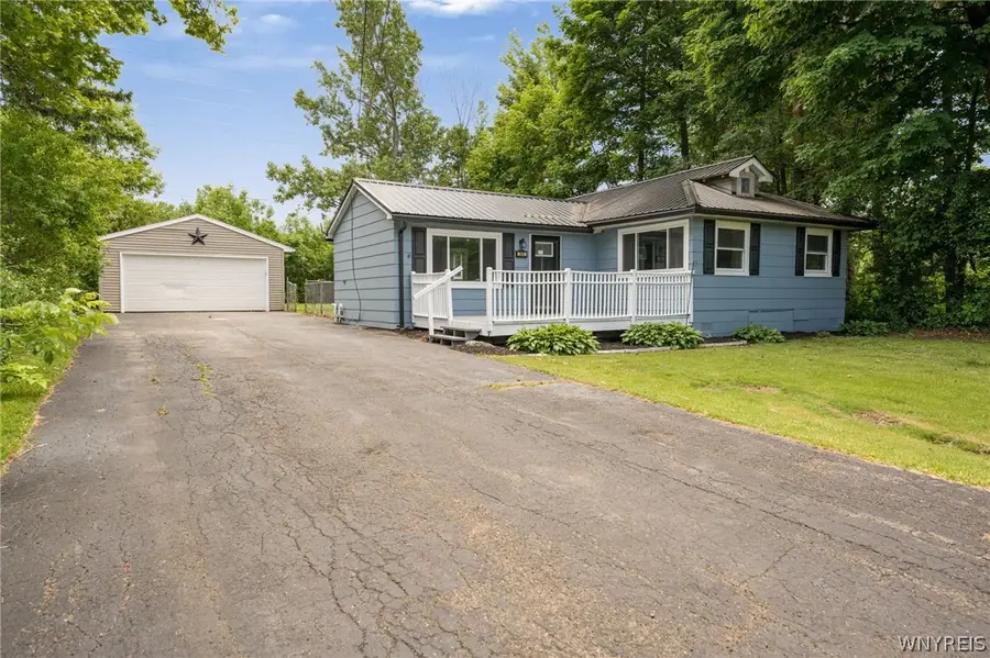 2605 Hakanaw Avenue, Hamburg, NY 14075 - #3