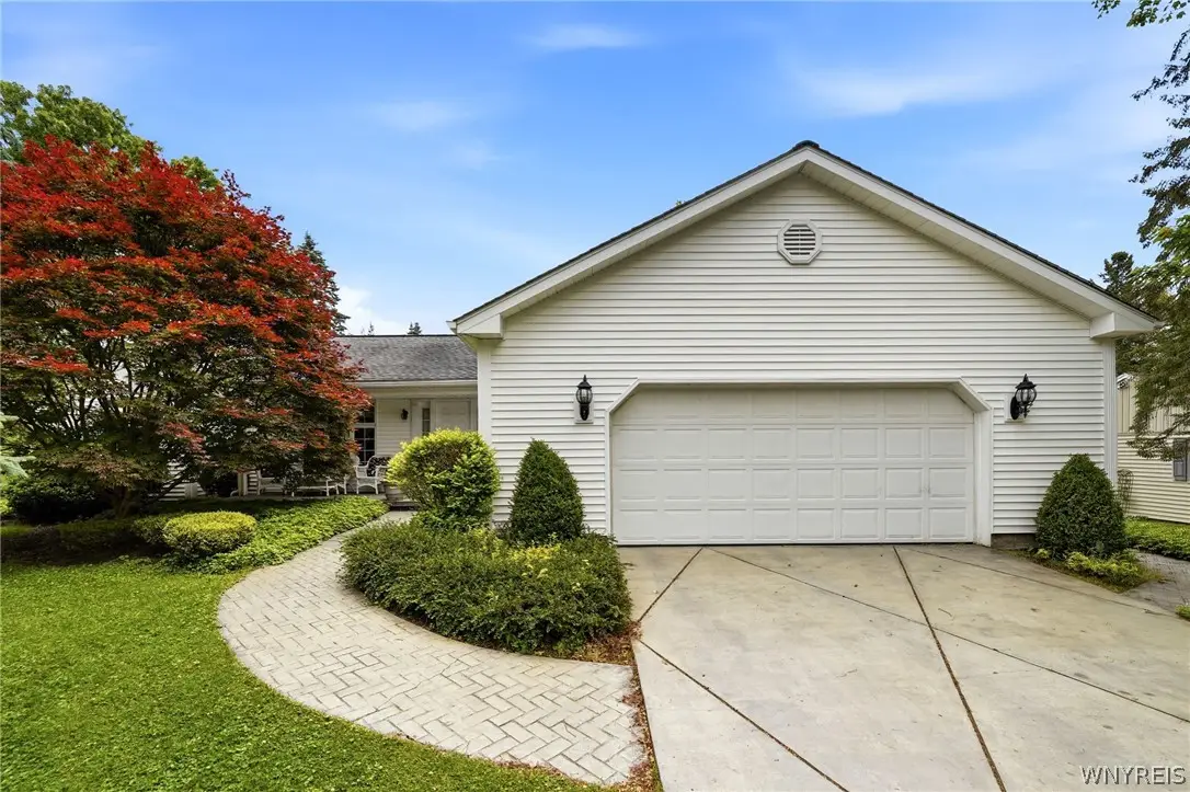 7305 Hickory Drive, Hamburg, NY 14075 - #1