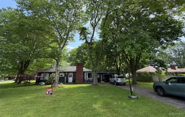 18 Woodline Drive, Penfield, NY 14526