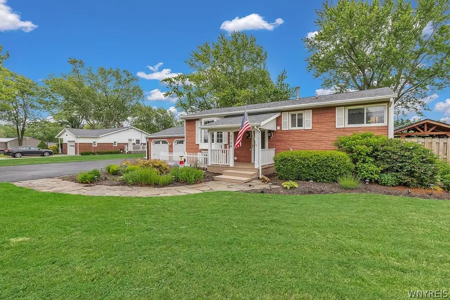 6758 E High Street, Lockport, NY 14094 - #2