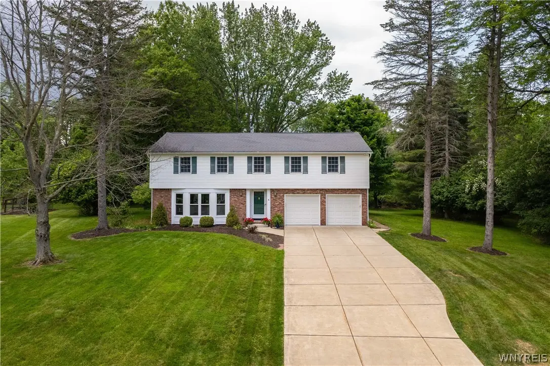 6 Stonehenge Court, Orchard Park, NY 14127 - #1