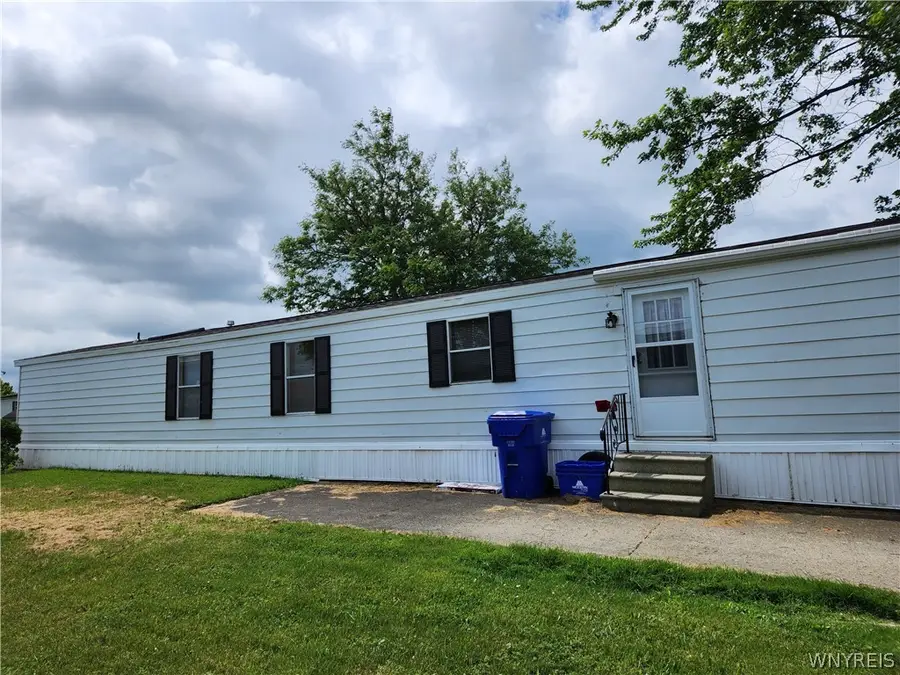 442 Chestnut Drive, Lockport, NY 14094 - #2