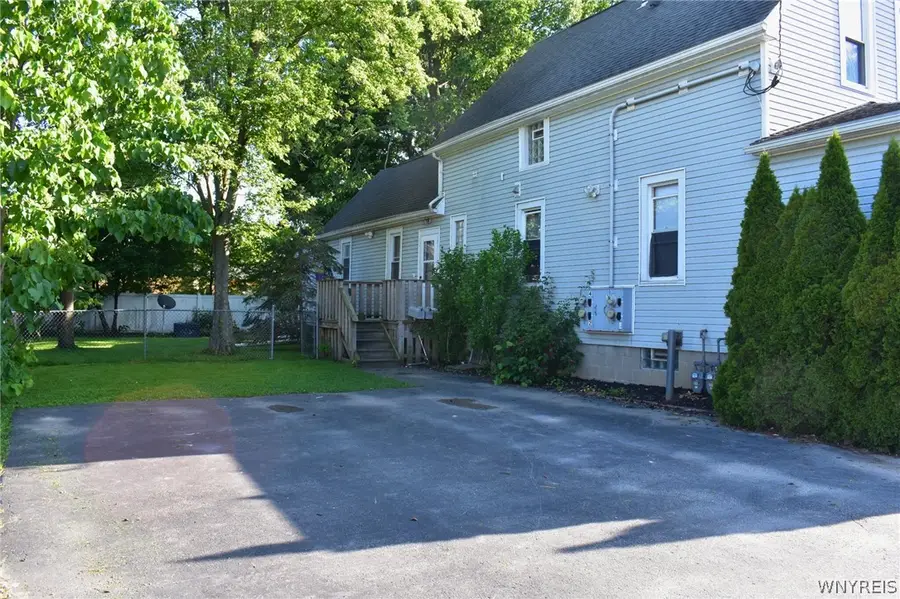 31 Elkhart Street, Buffalo, NY 14218 - #3