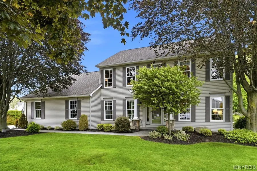 72 Burbank Drive, Orchard Park, NY 14127 - #2