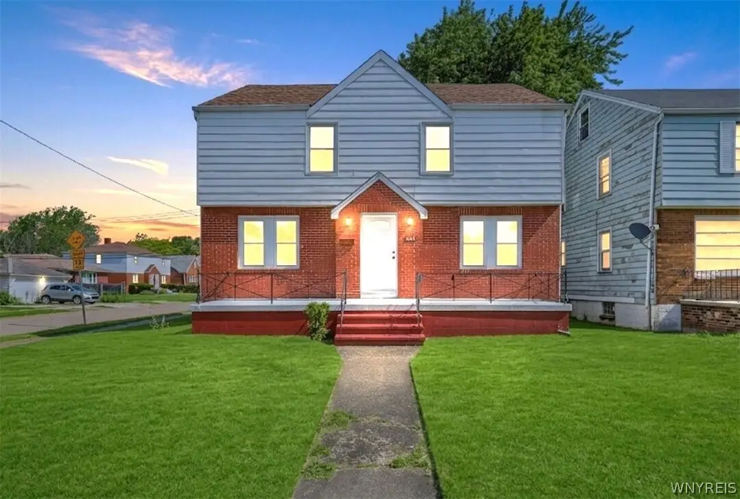 352 Davidson Avenue, Buffalo, NY 14215 - #1
