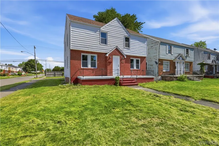 352 Davidson Avenue, Buffalo, NY 14215 - #3