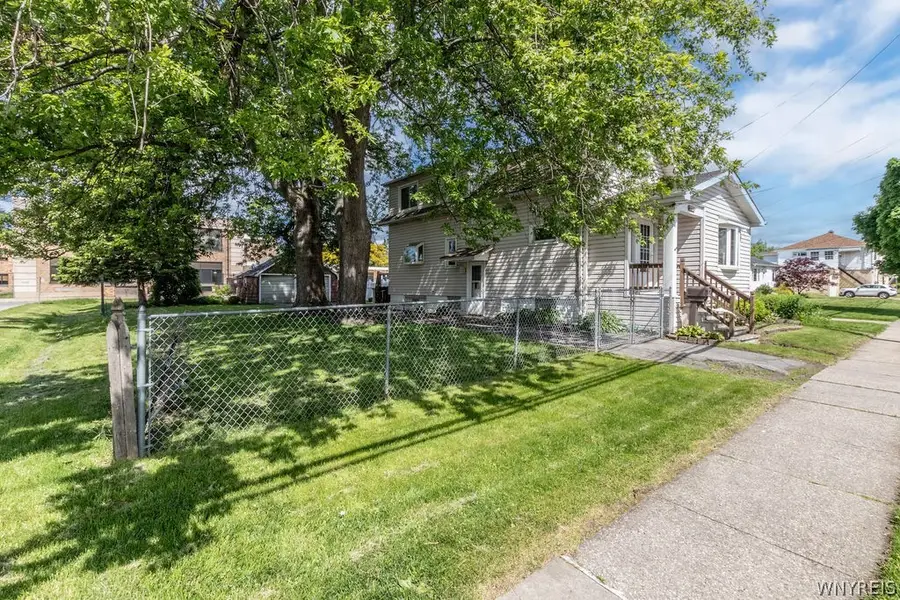 222 Helen Street, Cheektowaga, NY 14206 - #3