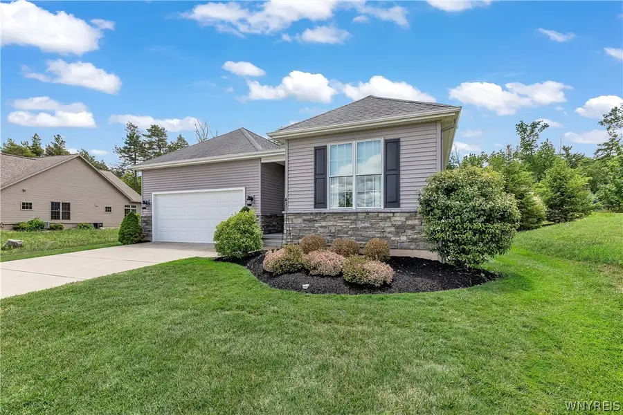 5383 Alderbrook Lane, Clarence, NY 14031 - #3