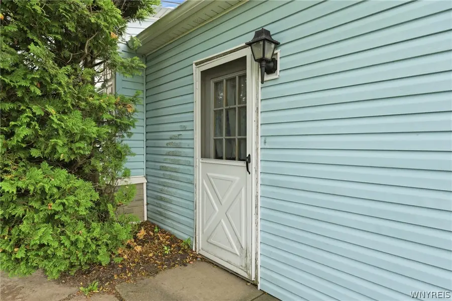 101 Golden Pond, Akron, NY 14001 - #3