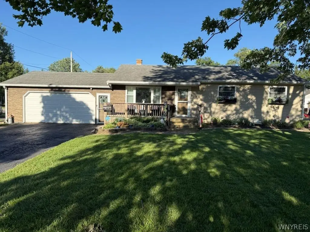 190 Beattie Avenue, Lockport, NY 14094 - #1