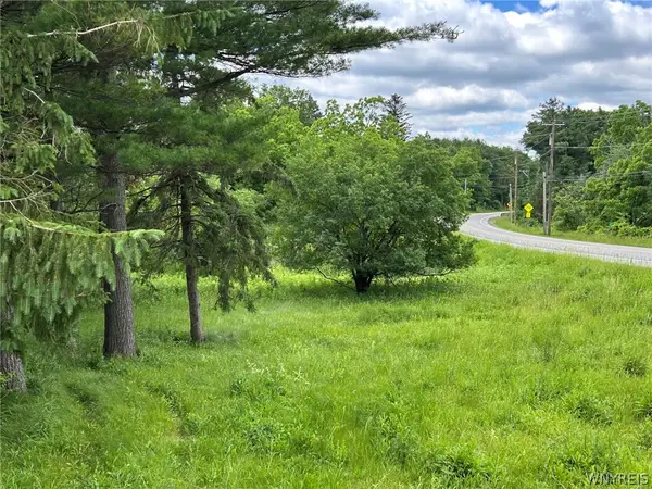5131 State Route 21, Canandaigua, NY 14424