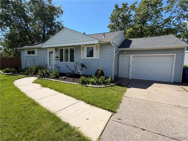 22 Castle Court, Buffalo, NY 14226