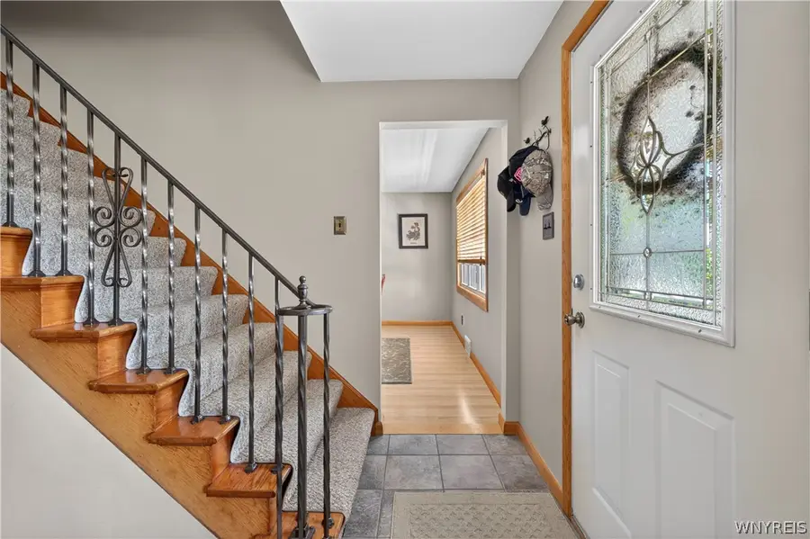 287 S Shore Blvd, Lackawanna, NY 14218 - #3