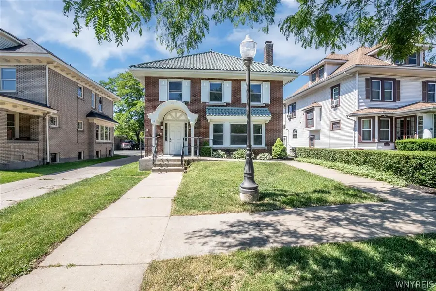 117 W Humboldt Parkway, Buffalo, NY 14214 - #2