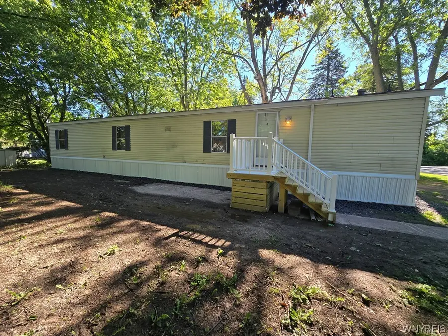 60 Lakewood Village, Medina, NY 14103 - #2