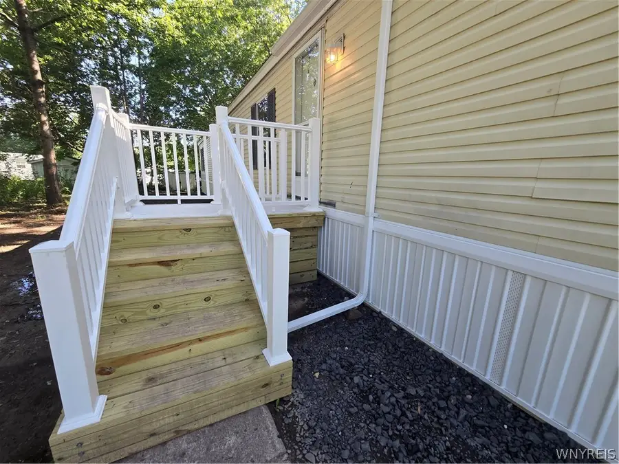 60 Lakewood Village, Medina, NY 14103 - #3