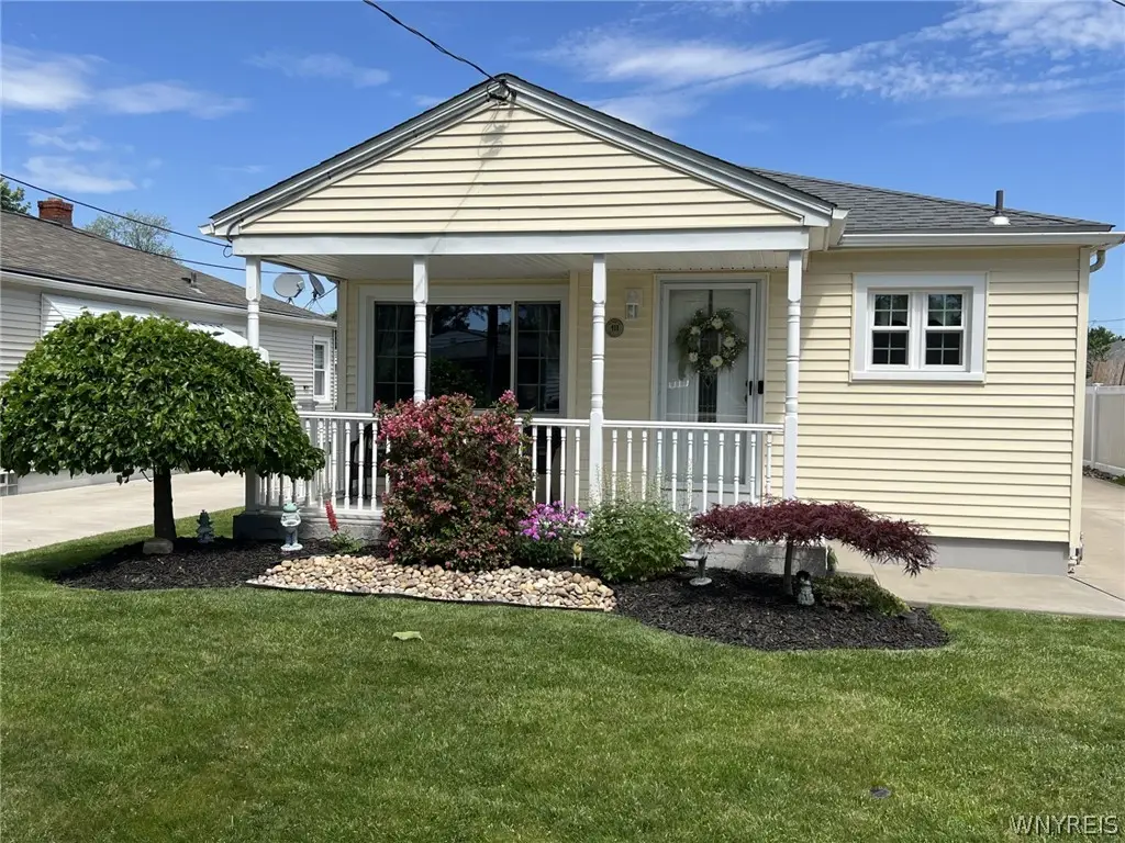 411 78th Street, Niagara Falls, NY 14304 - #1