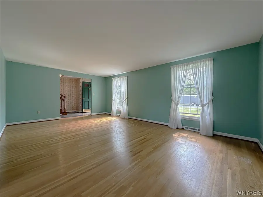 25 Foxpoint W, Buffalo, NY 14221 - #3