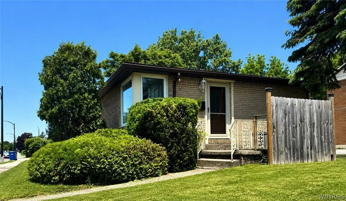 2 Yale Place, Buffalo, NY 14210 - #1