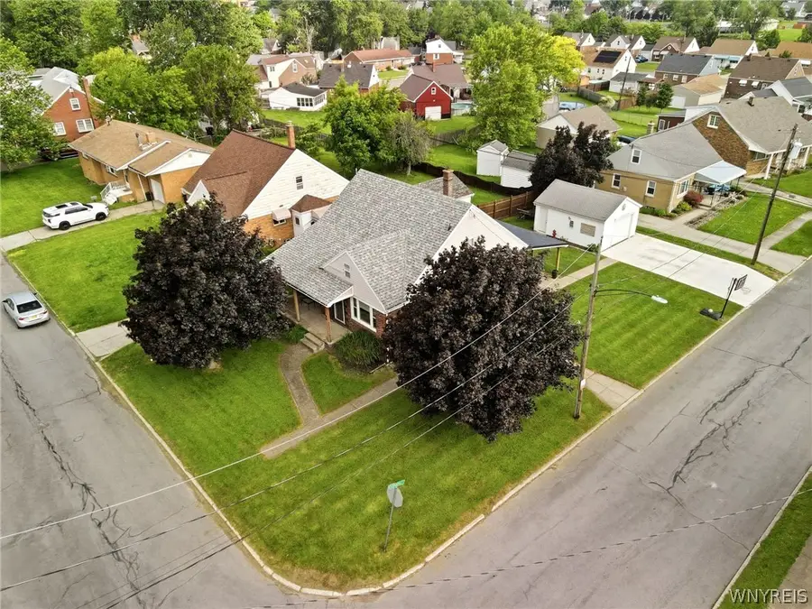 86 E Milnor Avenue, Buffalo, NY 14218 - #3