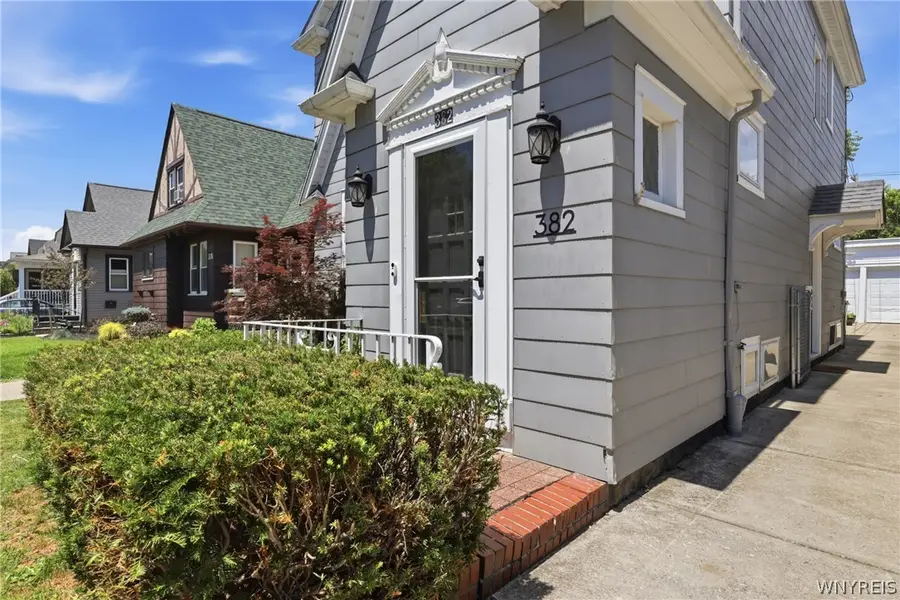 382 Mckinley Avenue, Buffalo, NY 14217 - #3