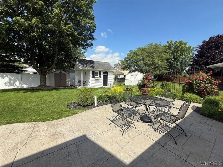 24 Gale Drive, Lancaster, NY 14086 - #2